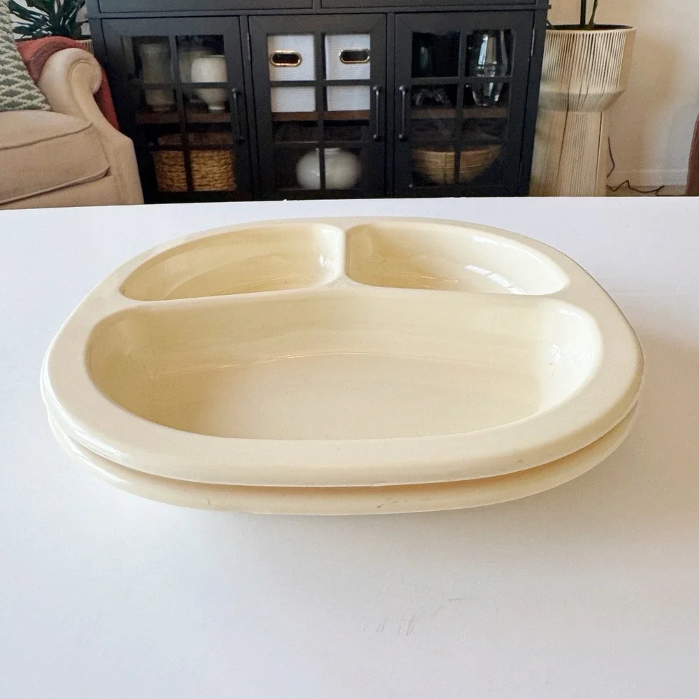 Rubbermaid Microwave Heatables Divided 2 Plates No Lid 0059 Speckled Almond VTG